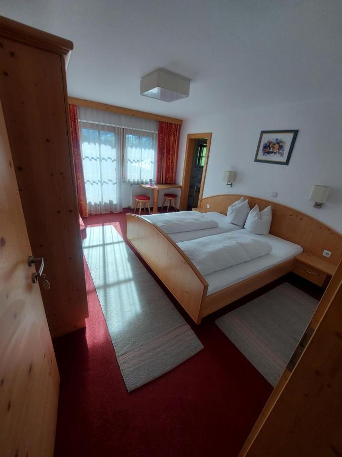 Haus Theresia Alpbach Exteriör bild