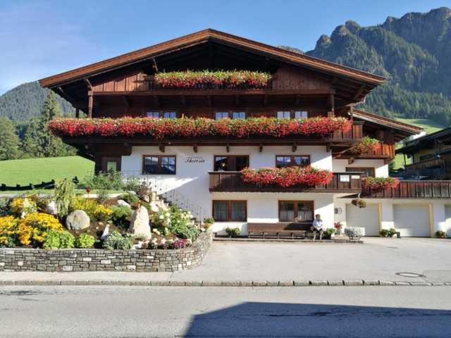 Haus Theresia Alpbach Exteriör bild
