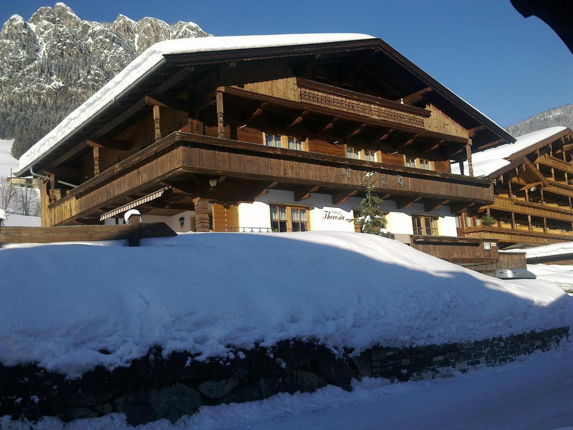 Haus Theresia Alpbach Exteriör bild